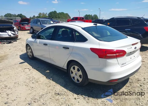2015 Ford Focus S from USA, damaged, VIN 1FADP3E26FL311230